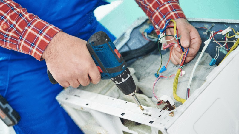 Gördes Çetintaş Çetintaş çamaşır makinesi kart tamiri – Su almama arızası orijinal parça ile giderildi. - Teknik servis örneği
